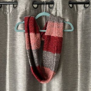 Striped chunky knit infinity scarf